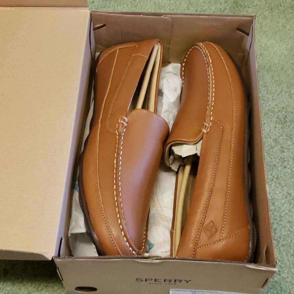 Mens shoes